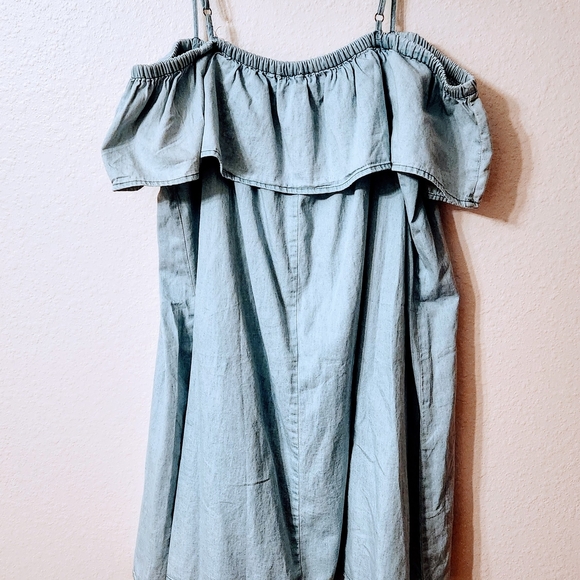 Off-Shoulder Embroidered Blue Dress - Picture 5 of 10